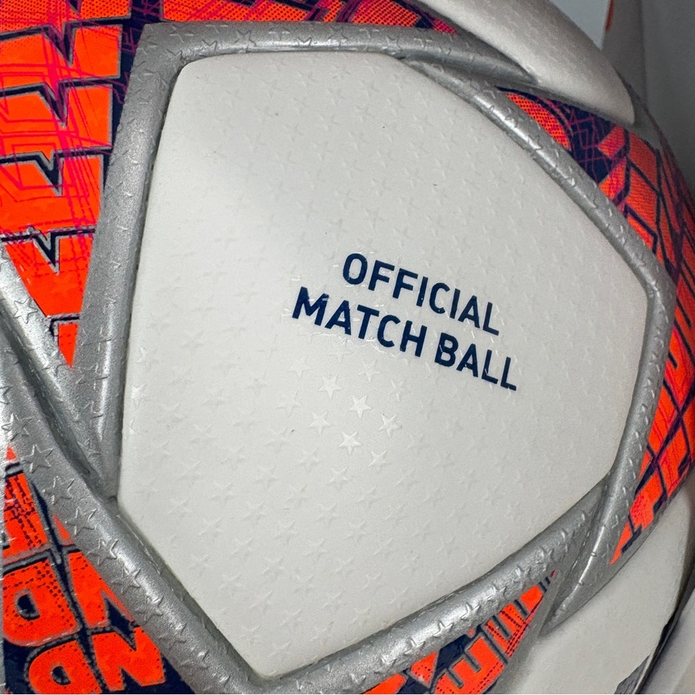 Adidas WUCL Pro Women's Champions League Official Match Ball Size 5 IA0958 BNIB - Picture 3 of 11